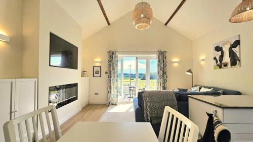 Market Drayton House | Pass the Keys Historic Barn Conversion- Your Countryside Retreat