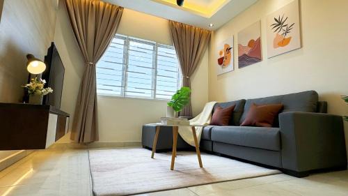 Kampung Rinching Ulu Apartment | D'Kayangan, Setia Ecohill Semenyih Serenity Suite