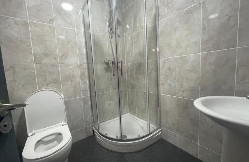 Ashton-under-Lyne Bed & Breakfast | Great angle SQ