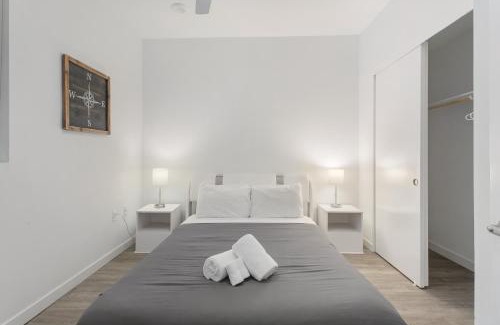 Pico Hotel | Santa Monica Mid-City 2Bedroom Pool & Parking