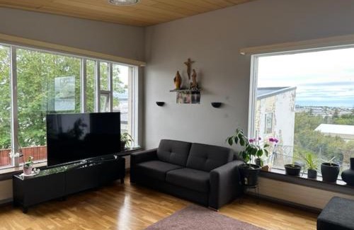 Breidholt House | Room for share