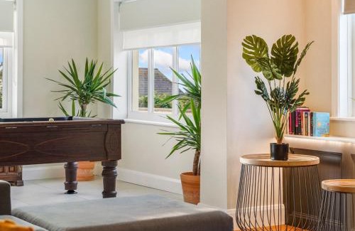 Borth House | Pass the Keys Breathtaking holiday home packed with amenities