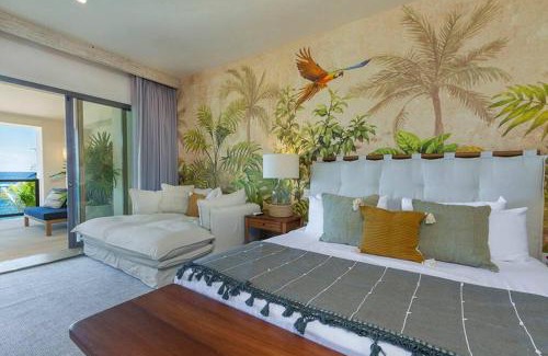 Puerto Aventuras Villa | Magnificent Beachfront Villa in Puerto Aventuras