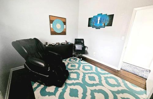 East Side House | Peace in the City