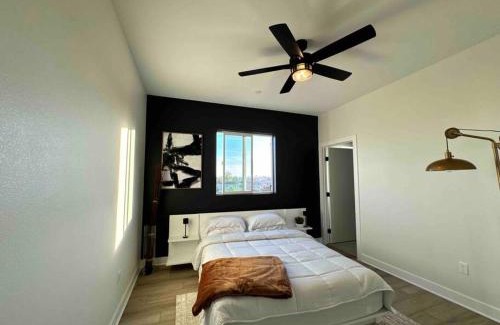 Los Angeles Apartment | Modern home near sofi