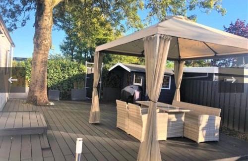 Lathum Ski Chalet | Chalet recreatiepark Rhederlaagse Meren