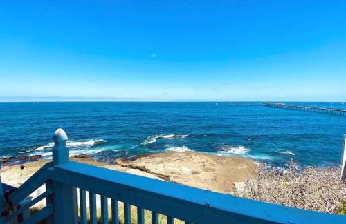 Ocean Beach Apartment | Lovely Oceanfront 1 Bdrm, Private Patio (Pelicano)
