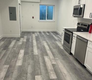 East Parkside Apartment | Homey Apt\Sleeps 3\1715 Apt 5