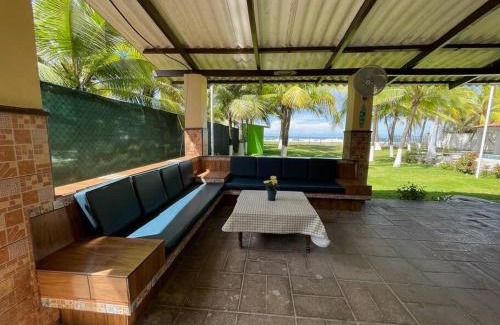 Acajutla House | Casa de Playa Costa Azul Frente al Mar Wifi
