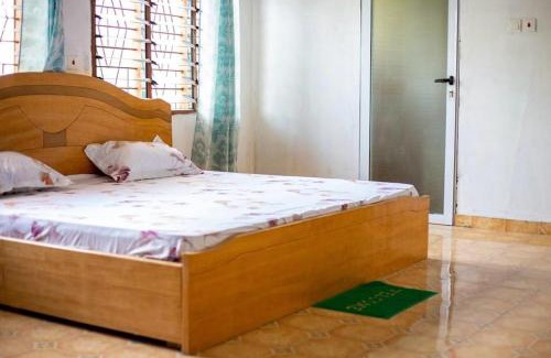 Nungua House | J in G Retreat Center