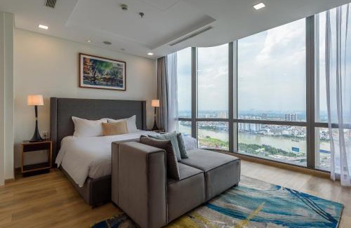 Hang Xanh Apartment | Vinhomes Skylux