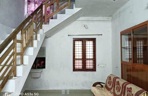 Varkala Apartment | Sree Paramahamsa home stay
