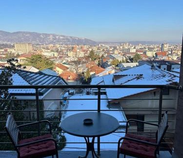 Kisela Voda Apartment | Modern Apartment with Panoramic City Views