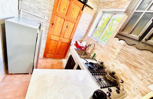 Brittons Hill Apartment | RnR Guest House