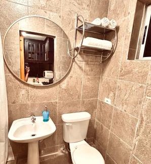 Brittons Hill Apartment | RnR Guest House