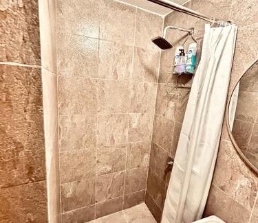 Brittons Hill Apartment | RnR Guest House