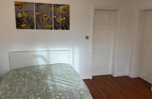 Norwich Apartment | Prince Apartment Inn