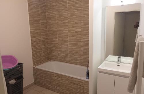 Villepinte House | Chambre chez l habitants