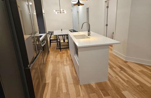 Mile End Apartment | Chic Modern Apt in The Plateau
