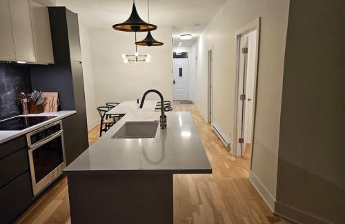 Mile End Apartment | Chic Modern Apt in The Plateau