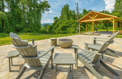 Chattanooga Hotel | 01 The Eames Suite - A PMI Scenic City Vacation Rental
