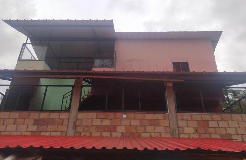 Curiti House | MANANTIAL DE VIDA ETERNA