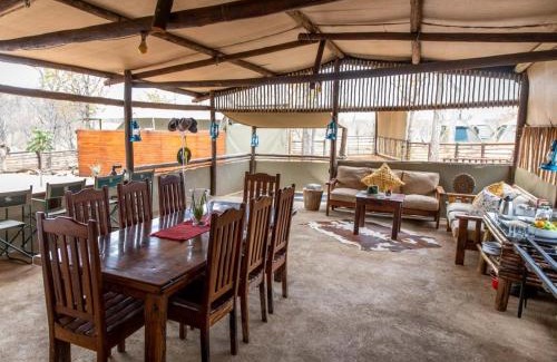 Phalaborwa Cabin | Kingly Bush Camp