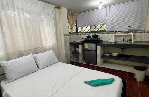 Comuna 3 Apartment | Gorgeous Studio with AC and WIFI