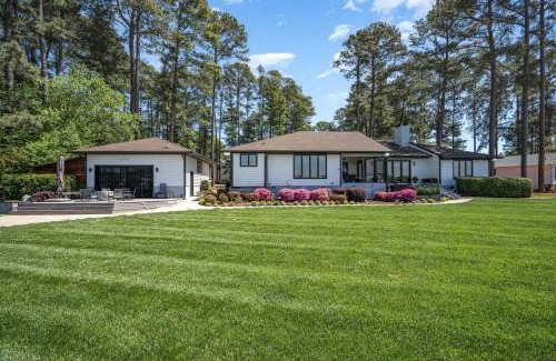 Mayhew House | Lake Norman treasure sunset view