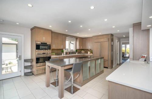 Mayhew House | Lake Norman treasure sunset view