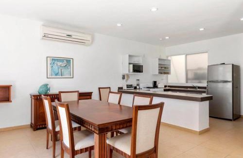 Playa Diamante House | Hostpal Vidafel House Acapulco Diamante