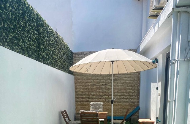 Pleasant townhouse with parking area