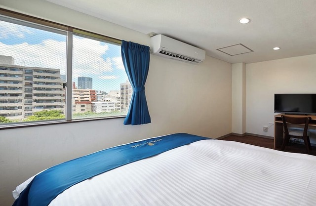 Nonsmoking Semidouble room / Naha Okinawa