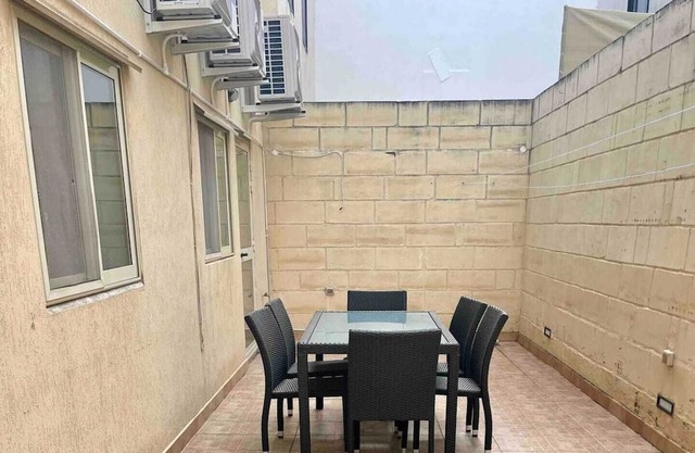 3-bedroom With Backyard-hosted by Sweetstay