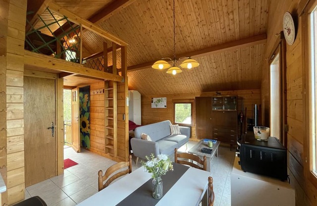Apartment Saint-Bonnet-Tronçais, 1 bedroom, 2 persons