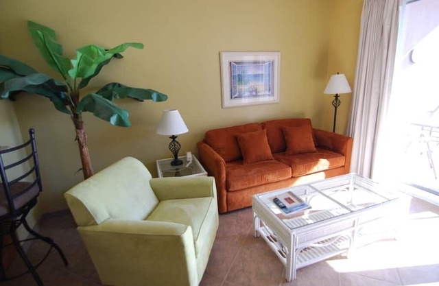 Dunes 207- Beautiful Beach, Beautiful Location, EASY TO BOOK!!! Free Wi-fi!