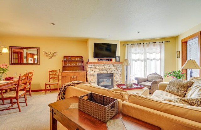 Brighton Ski-In/Ski-Out Condo at Solitude Mountain