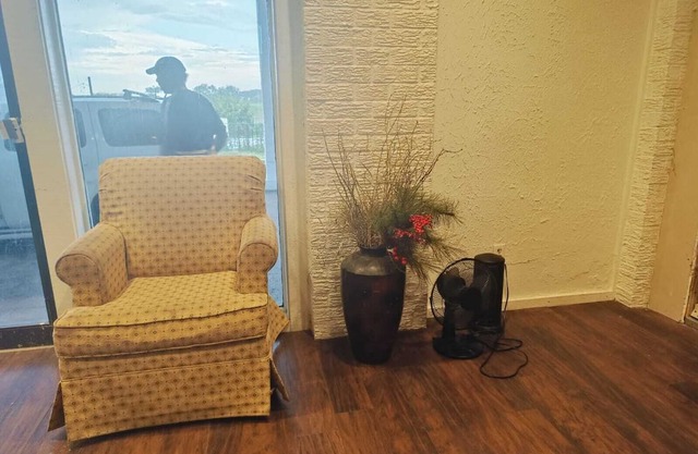 Sunset Inn by Hotel O Flatonia I - 10