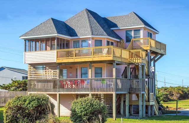 On Special - Dreamy Semi-Oceanfront Home w/ Pool, Hot Tub, Boardwalk to Beach, D