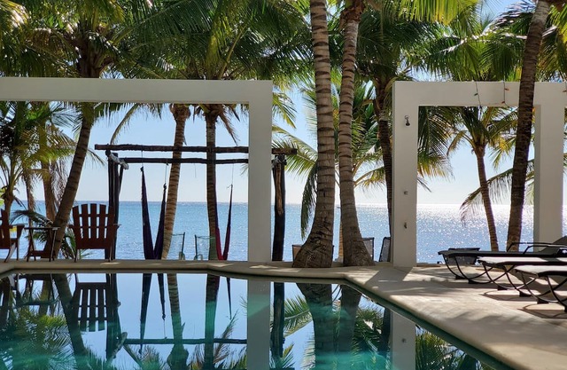 SALE PRICING: BEACHFRONT VILLA ON WHITE SAND AND CHEF SERVICE AVAILABLE