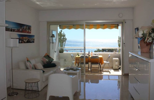 Apartment Villeneuve-Loubet, studio flat, 4 persons