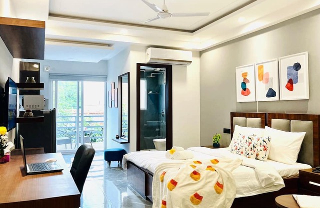 OXMO Banquet & Wedding Venues Delhi