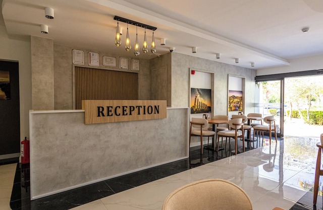 HOLMİ OTEL