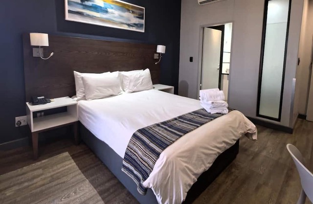 Kathu Hotel