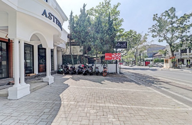 OYO 94726 Asteria Talaga Bodas