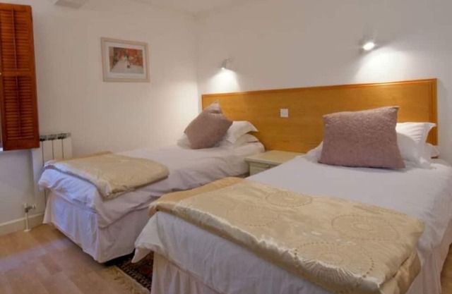 Two bedroom apartment situated in the countryside parish of St Pierre du Bois