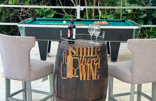 Forget your worries in this spacious and serene place.