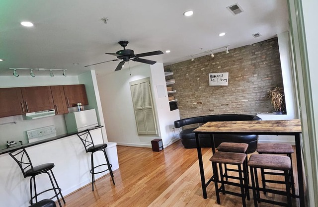 DC Playhouse Charming 2-bedroom bed & breakfast in lovely Georgetown Washington