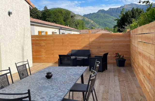 Holiday Home 'Momo' with Mountain View, Wi-Fi and Air Conditioning