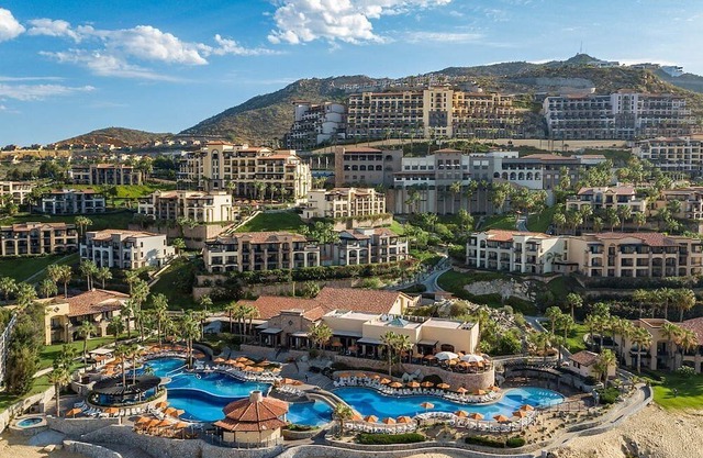 Pueblo Bonito Sunset Beach Cabo